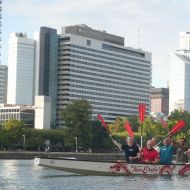 Partner, Vereine und Botschafter*innen gemeinsam in einem Boot                Bild: Kevin Bui