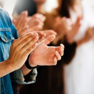 Applaus! Einer der einfachsten Wege, Anerkennung auszudrücken.
Bild: eggeegg shutterstock.com